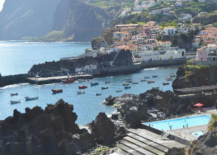 In * Câmara de Lobos