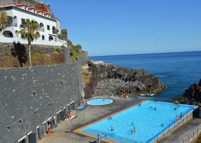 In Lägenhet Câmara de Lobos